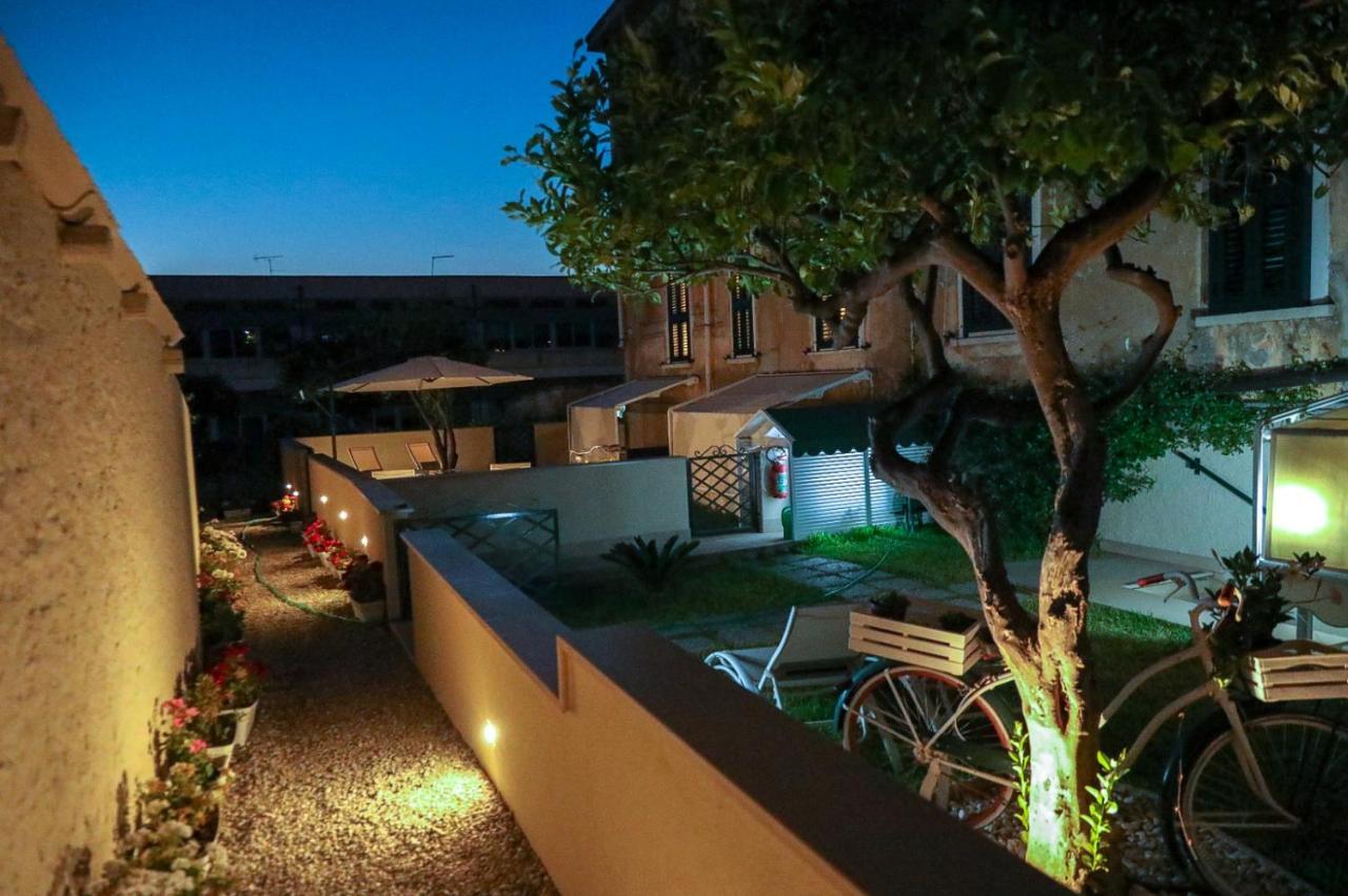 Guest house Malu - *
